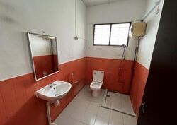 Peakview Estate (D16), Terrace #628828321